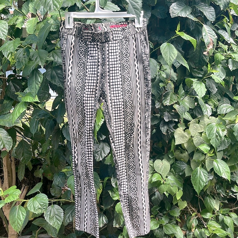 Emerson Fry size small Pants tribal pattern
